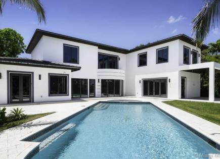 Villa for 3 525 731 euro in Miami, USA