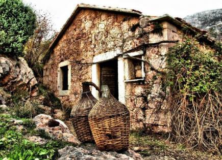 Grundstück für 1 956 800 euro in Budva, Montenegro