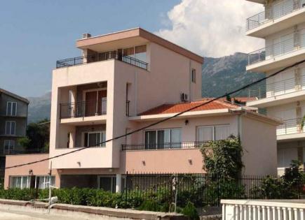 Villa for 1 100 000 euro in Becici, Montenegro