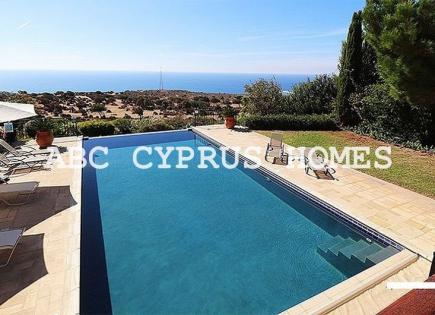 Villa for 1 495 000 euro in Aphrodite Hills, Cyprus