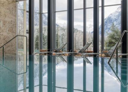Hotel for 28 999 270 euro in Sankt-Moritz, Switzerland