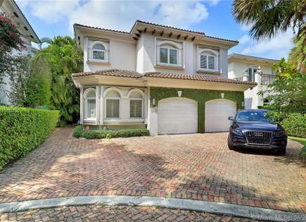 Cottage for 1 534 010 euro in Miami, USA
