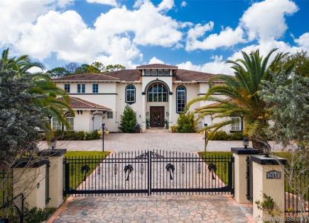 Manor for 2 160 039 euro in Miami, USA