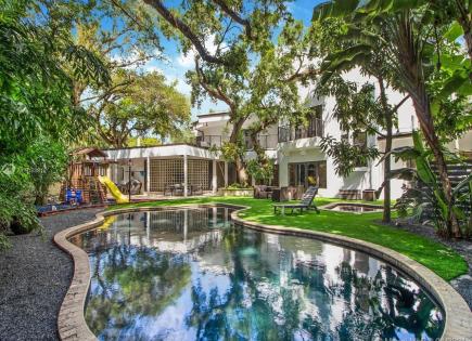 Villa for 2 471 637 euro in Miami, USA
