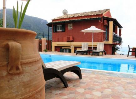 Villa for 450 000 euro on Corfu, Greece