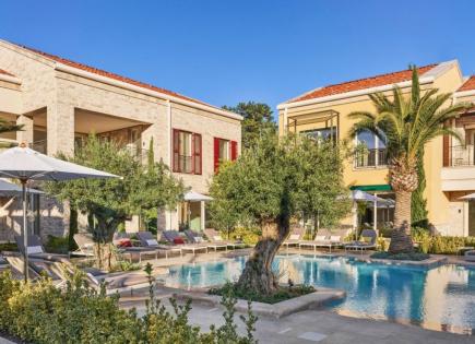 Villa for 9 850 000 euro in Kumbor, Montenegro