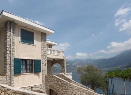 Commercial property for 690 000 euro in Kamenari, Montenegro