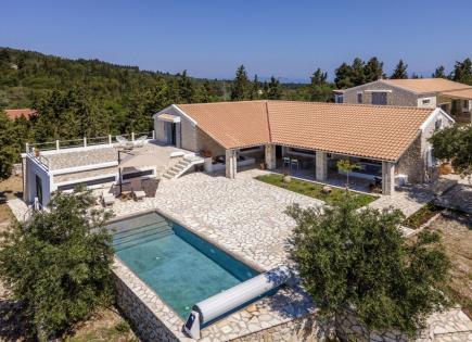 Villa for 990 000 euro on Corfu, Greece