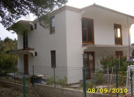 House for 135 000 euro in Utjeha, Montenegro
