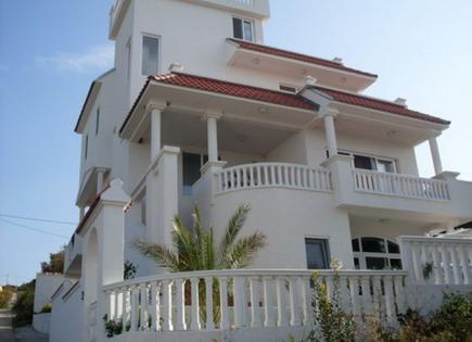 Villa for 520 000 euro in Utjeha, Montenegro