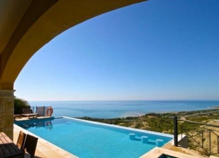 Villa para 2 100 000 euro en Pafos, Chipre