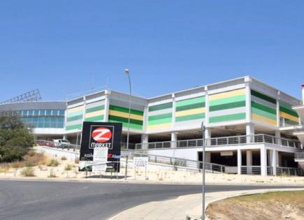 Biens commerciaux pour 34 000 000 Euro à Nicosie, Chypre