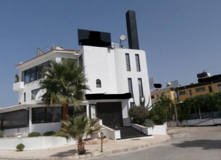 Café, restaurant pour 1 600 000 Euro à Paphos, Chypre