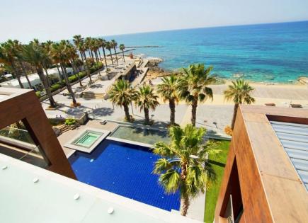 Penthouse for 4 600 000 euro in Paphos, Cyprus