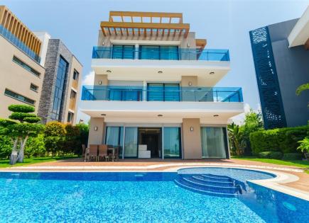 Villa para 10 500 euro por mes en Konakli, Turquia
