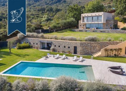 Villa for 3 950 000 euro in Alassio, Italy