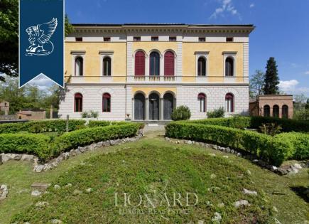 Villa for 1 200 000 euro in Siena, Italy