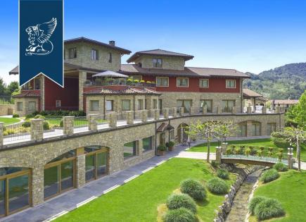 House for 5 980 000 euro in Bergamo, Italy