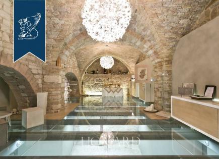 House for 5 800 000 euro in Assisi, Italy