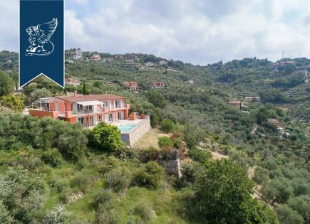 Villa for 1 100 000 euro in Imperia, Italy
