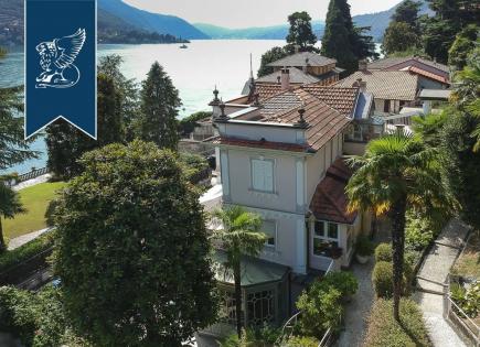 Villa for 2 400 000 euro in Laglio, Italy
