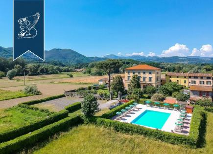 Villa para 4 700 000 euro en Lucca, Italia
