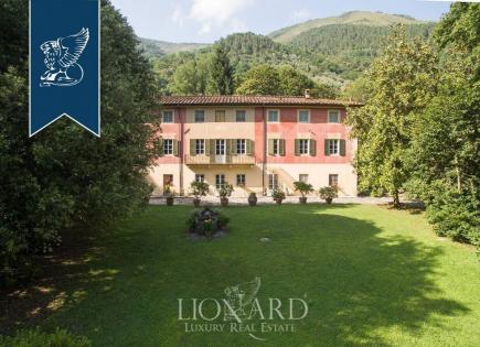 Villa in Lucca, Italy (price on request)