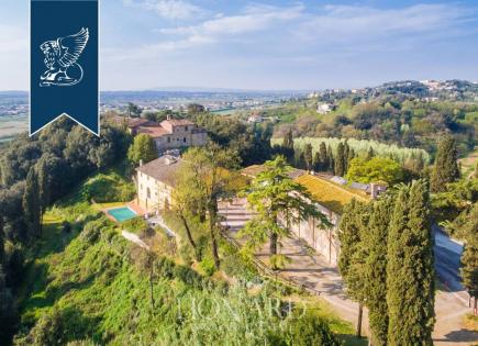 Villa for 2 200 000 euro in Pisa, Italy