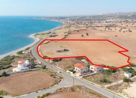 Land for 1 400 000 euro in Larnaca, Cyprus