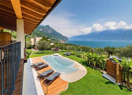 Villa for 1 670 000 euro on Lake Garda, Italy