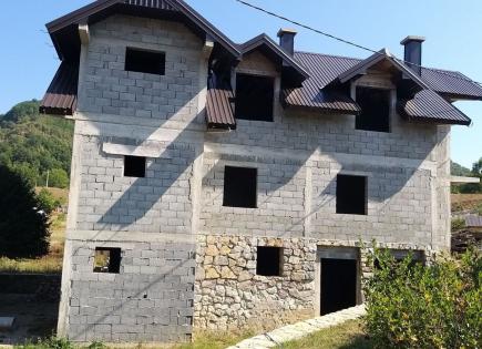 Casa lucrativa para 330 000 euro en Kolasin, Montenegro
