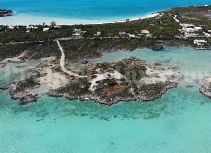 Land for 2 313 378 euro on Turks and Caicos Islands