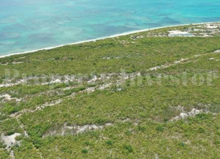 Land for 9 303 126 euro on Turks and Caicos Islands