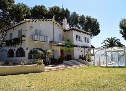 Villa for 1 895 000 euro on Costa Daurada, Spain