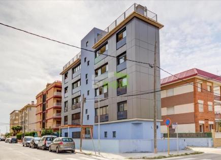 Commercial apartment building for 1 200 000 euro on Costa Daurada, Spain