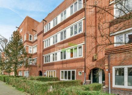 Apartment for 436 800 euro in Amsterdam, Netherlands