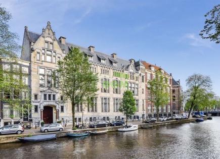 Apartment for 840 000 euro in Amsterdam, Netherlands