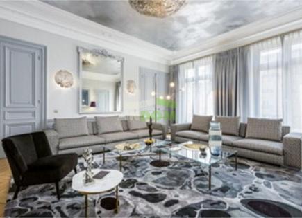 Apartment for 7 400 000 euro in Paris, France