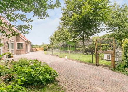 Villa for 1 500 000 euro in Amsterdam, Netherlands