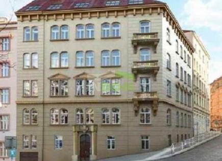 Commercial apartment building for 4 800 000 euro in Prague, Czech Republic