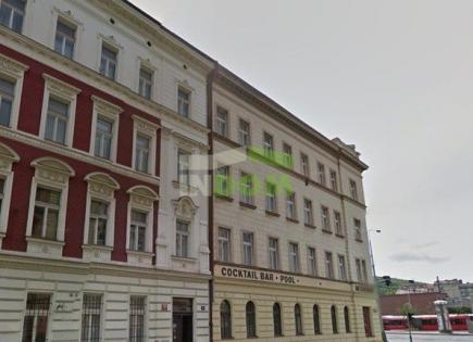 Commercial apartment building for 4 500 000 euro in Prague, Czech Republic