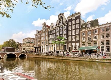 Appartement pour 481 600 Euro à Amsterdam, Pays-Bas