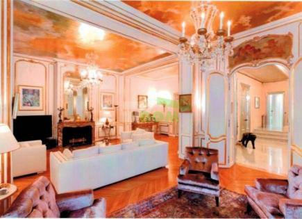 Apartment for 21 000 000 euro in Paris, France