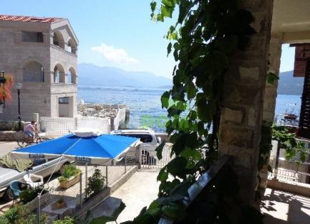 House for 295 000 euro in Herceg-Novi, Montenegro
