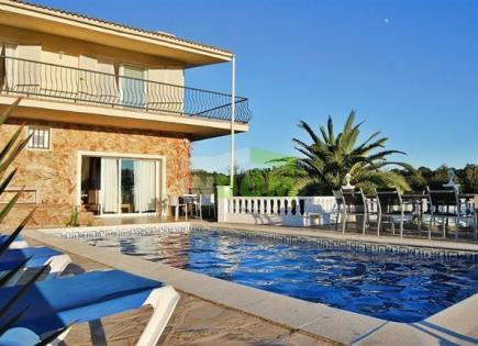 House for 1 200 000 euro on Costa Brava, Spain