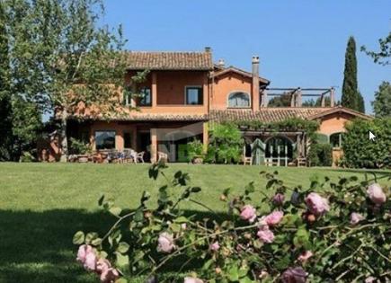 Villa for 2 900 000 euro in Italy