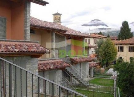 Villa for 460 000 euro in Como, Italy