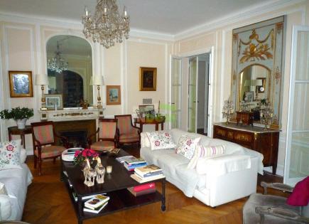 Apartment for 2 350 000 euro in Paris, France