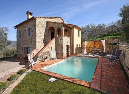 House for 510 000 euro in Cortona, Italy