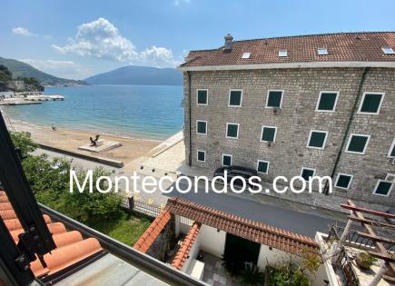 House for 1 300 000 euro in Herceg-Novi, Montenegro
